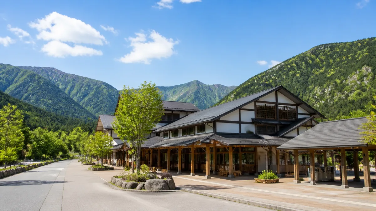 道の駅 奥飛騨温泉郷上宝はどんな場所?|標高750mに佇む山間の旅拠点の解説画像