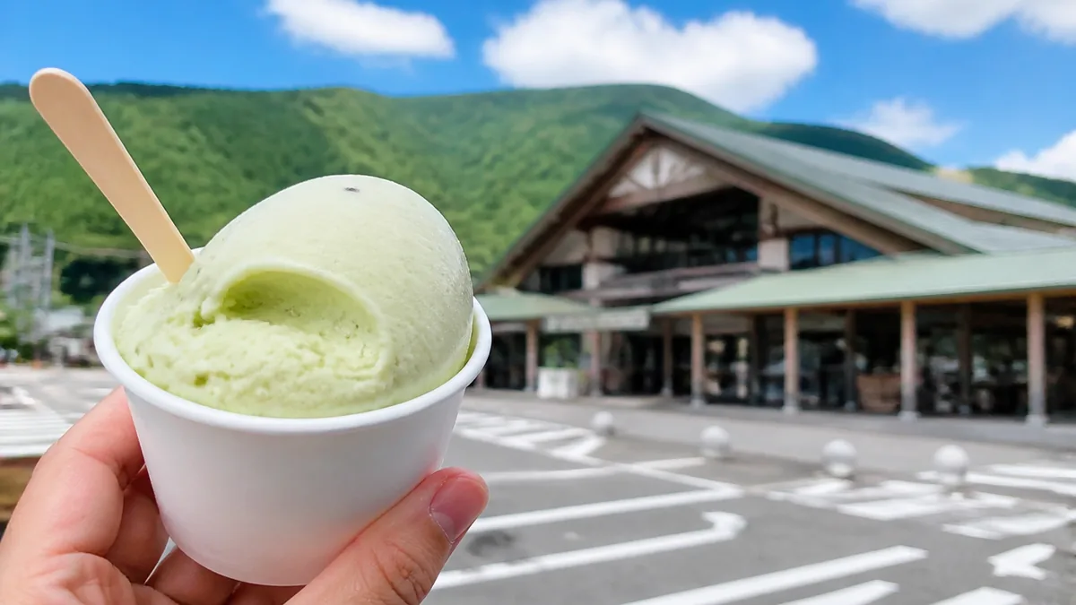 周辺スポットの料金と駐車場を並べて比較｜ぎふ旅手帖調べの解説画像